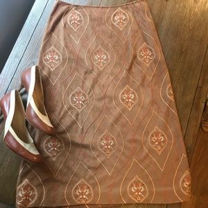 Finity natural vintage embroidered suede skirt sz 8